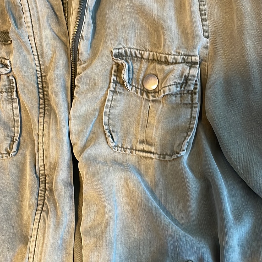 Green jacket - Picture 3 of 3
